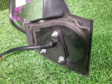 ЗЕРКАЛО НА TOYOTA VITZ NCP91