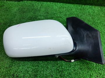 ЗЕРКАЛО НА TOYOTA AVENSIS AZT250