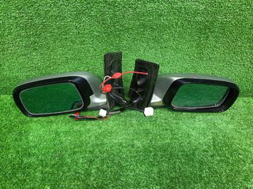 ЗЕРКАЛО НА TOYOTA WISH ZNE10G