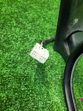 ЗЕРКАЛО НА TOYOTA AVENSIS AZT251