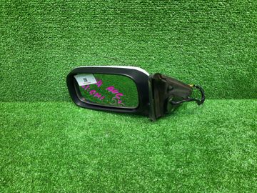 ЗЕРКАЛО НА NISSAN BLUEBIRD EU14