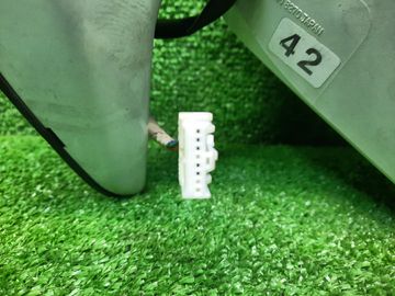 ЗЕРКАЛО НА NISSAN PRESAGE U30