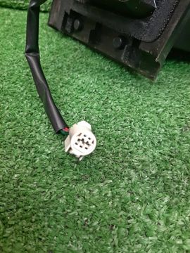 ЗЕРКАЛО НА TOYOTA COROLLA RUNX NZE121