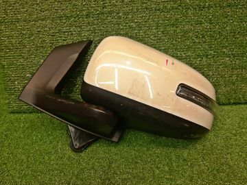 ЗЕРКАЛО НА NISSAN ROOX B44A