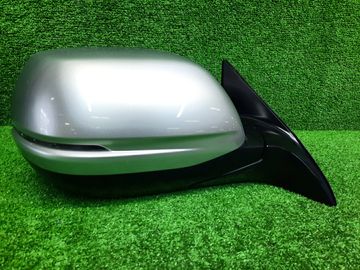 ЗЕРКАЛО НА HONDA VEZEL RU4