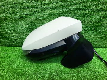 ЗЕРКАЛО НА TOYOTA YARIS CROSS MXPJ10