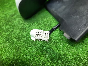 ЗЕРКАЛО НА TOYOTA VITZ NSP130