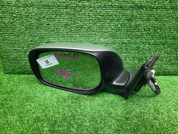 ЗЕРКАЛО НА TOYOTA AVENSIS AZT250