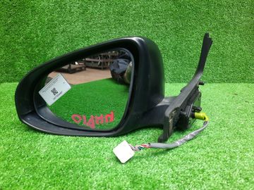 ЗЕРКАЛО НА TOYOTA AQUA NHP10