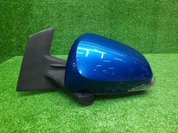 ЗЕРКАЛО НА TOYOTA AQUA NHP10