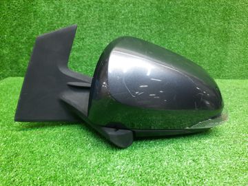 ЗЕРКАЛО НА TOYOTA AQUA NHP10