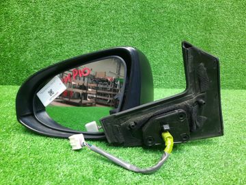 ЗЕРКАЛО НА TOYOTA AQUA NHP10