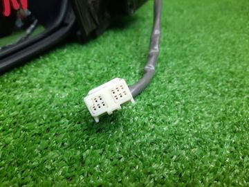 ЗЕРКАЛО НА TOYOTA AQUA NHP10