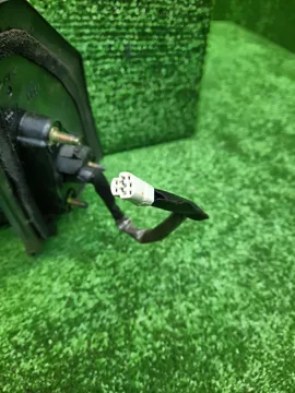 ЗЕРКАЛО НА TOYOTA COROLLA FIELDER NZE121G