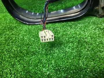 ЗЕРКАЛО НА TOYOTA HIACE REGIUS KCH46G