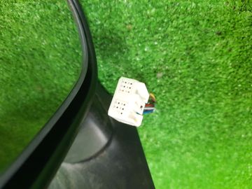 ЗЕРКАЛО НА TOYOTA AVENSIS AZT251