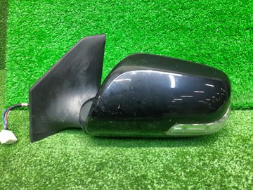 ЗЕРКАЛО НА TOYOTA AVENSIS AZT250