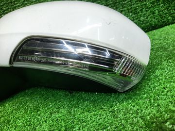 ЗЕРКАЛО НА TOYOTA PRIUS ALPHA ZVW41W