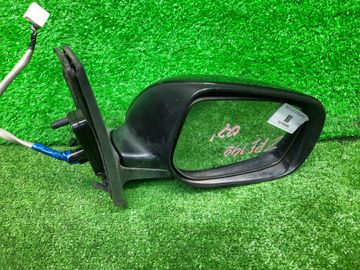 ЗЕРКАЛО НА TOYOTA COROLLA  AXIO ZRE142