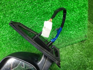 ЗЕРКАЛО НА TOYOTA COROLLA  AXIO ZRE142