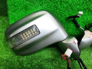 ЗЕРКАЛО НА NISSAN SERENA PC24