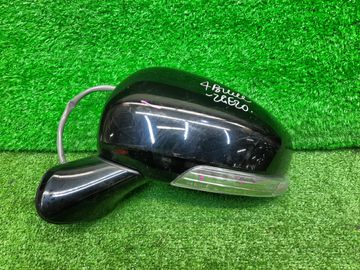 ЗЕРКАЛО НА TOYOTA WISH ZGE20G