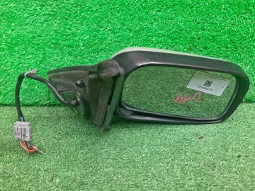 ЗЕРКАЛО НА NISSAN BLUEBIRD HU14