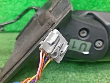 ЗЕРКАЛО НА NISSAN BLUEBIRD HU14