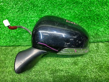 ЗЕРКАЛО НА TOYOTA PRIUS ALPHA ZVW41W