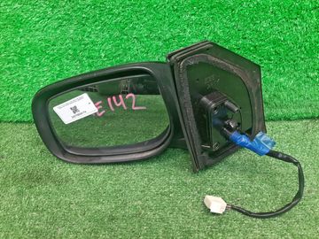 ЗЕРКАЛО НА TOYOTA COROLLA  AXIO ZRE142