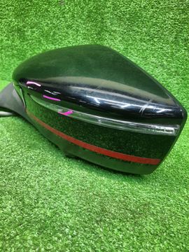 ЗЕРКАЛО НА NISSAN LEAF ZE1