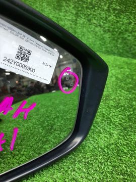 ЗЕРКАЛО НА NISSAN LEAF ZE1