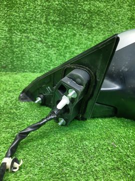 ЗЕРКАЛО НА HONDA VEZEL RU4
