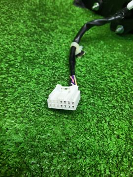 ЗЕРКАЛО НА HONDA VEZEL RU4