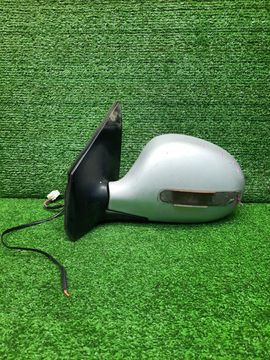 ЗЕРКАЛО НА NISSAN TINO V10