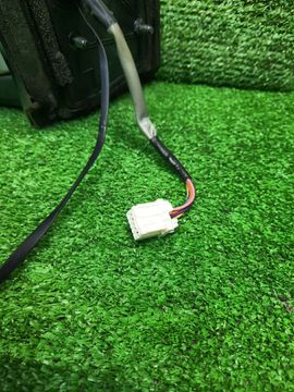 ЗЕРКАЛО НА NISSAN TINO V10