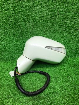 ЗЕРКАЛО НА HONDA CIVIC FD1