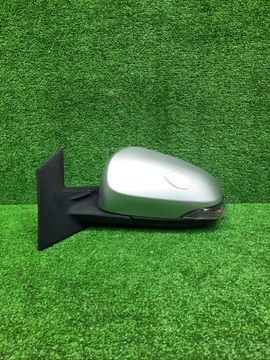 ЗЕРКАЛО НА TOYOTA AQUA NHP10