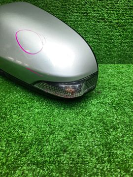 ЗЕРКАЛО НА TOYOTA AQUA NHP10