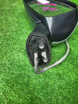 ЗЕРКАЛО НА TOYOTA WISH ZGE20G