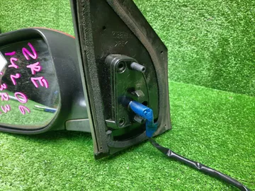 ЗЕРКАЛО НА TOYOTA COROLLA  AXIO NZE141