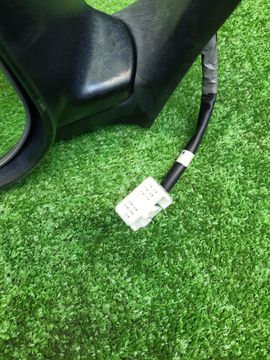 ЗЕРКАЛО НА TOYOTA AVENSIS AZT251