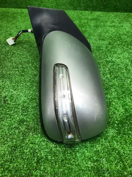 ЗЕРКАЛО НА TOYOTA AVENSIS AZT250