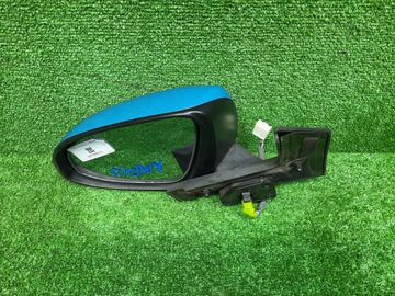 ЗЕРКАЛО НА TOYOTA AQUA NHP10