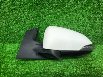 ЗЕРКАЛО НА TOYOTA AQUA NHP10