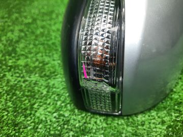 ЗЕРКАЛО НА TOYOTA AQUA NHP10