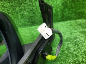 ЗЕРКАЛО НА TOYOTA AQUA NHP10