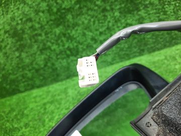 ЗЕРКАЛО НА TOYOTA AQUA NHP10