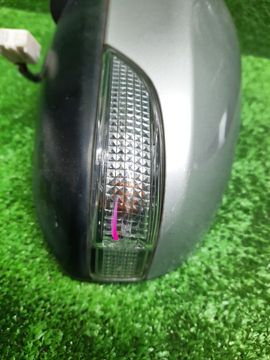 ЗЕРКАЛО НА TOYOTA AQUA NHP10