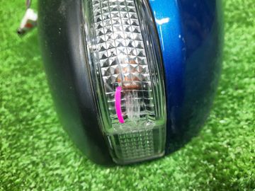 ЗЕРКАЛО НА TOYOTA AQUA NHP10